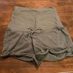 Threads 4 Thoughts green maternity shorts